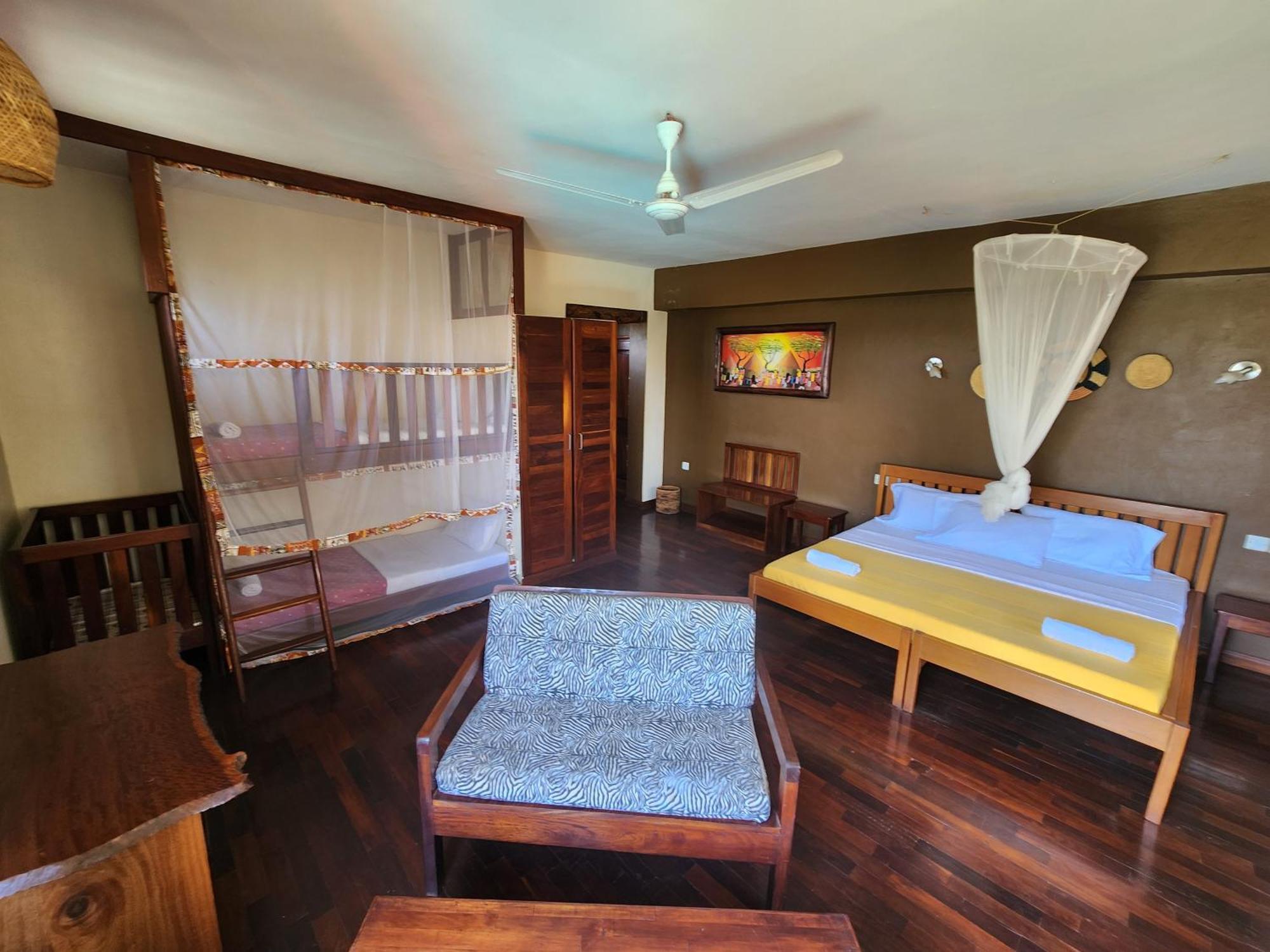 Surjios Guest House Jinja Exterior foto